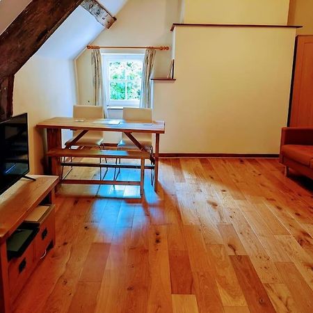 The Old Granary Farm Cottage Abergavenny Extérieur photo